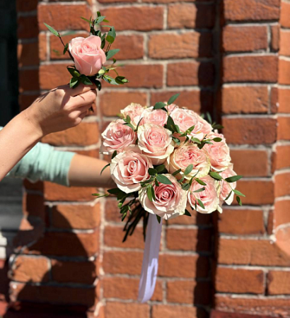 Букет невесты с розами