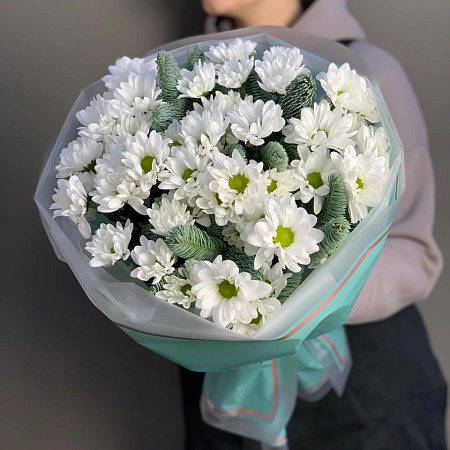 Хризантемы и ель