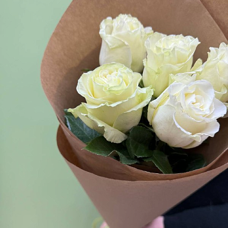 5 роз Эквадор упаковке крафт